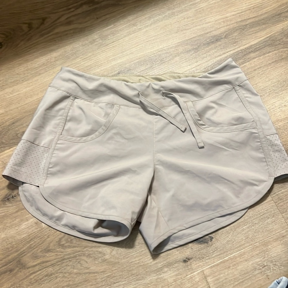 Magellan fish gear water repellant shorts quick dry small Kaki